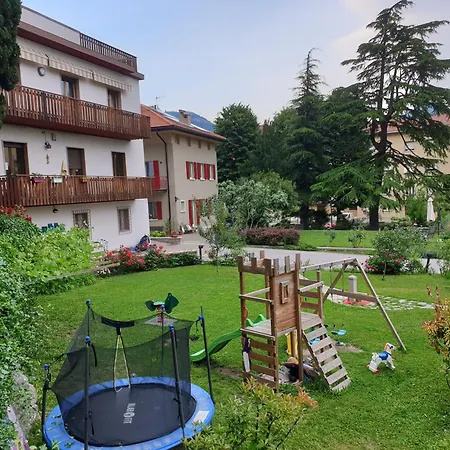 Piedicastello Bed & Breakfast *