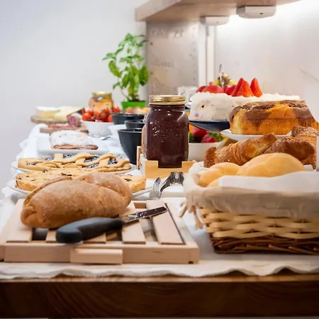 Bed & Breakfast Piedicastello *
